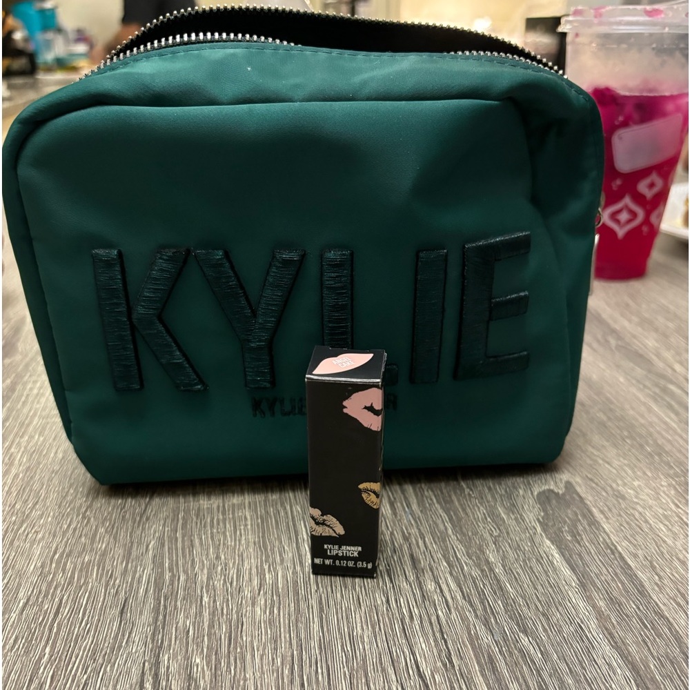 Kylie Cosmetic Bag & Lipstick New